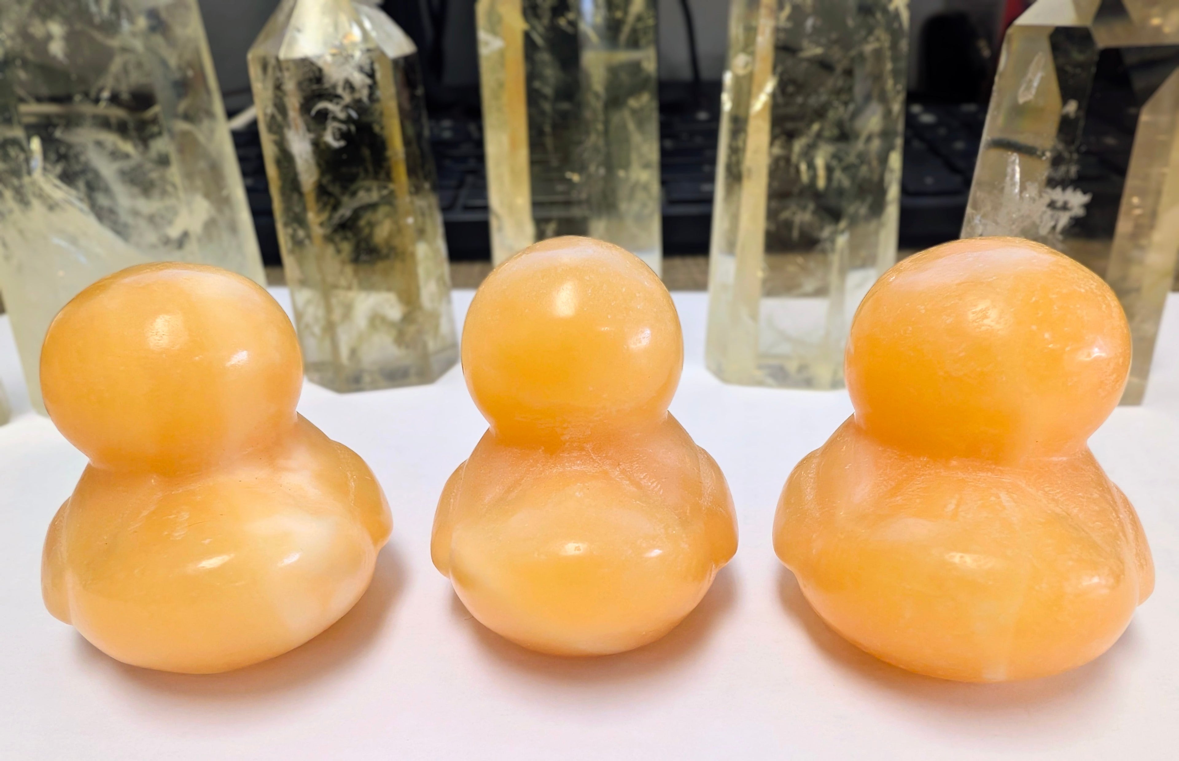 Orange Calcite Duck Carving – Joy, Creativity & Gentle Motivation