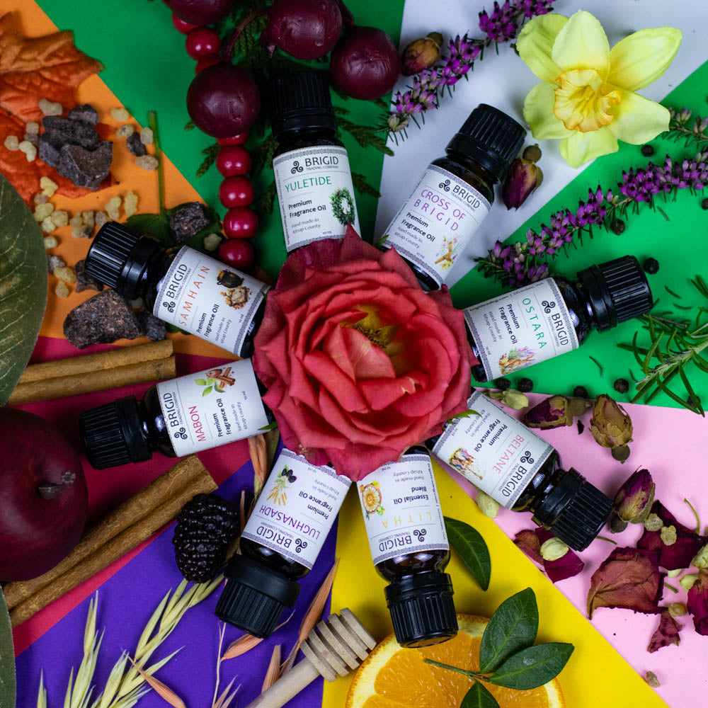 Yuletide Diffuser Oil - Juniper, Christmas Wreaths, Pine Trees, and Bonfire Smoke
